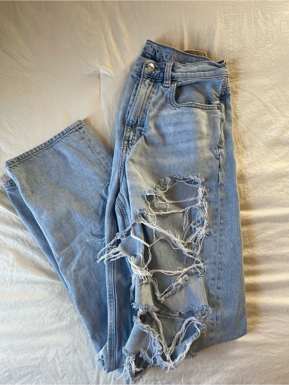 American Eagle Outfitters Light Blue Distressed Boyfriend Jeans